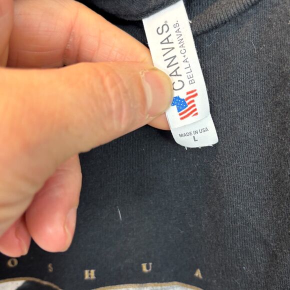 U2 The Joshua Tree Soldier Field 2017 Concert Tour Shirt Large Bono Rare - Picture 5 of 6